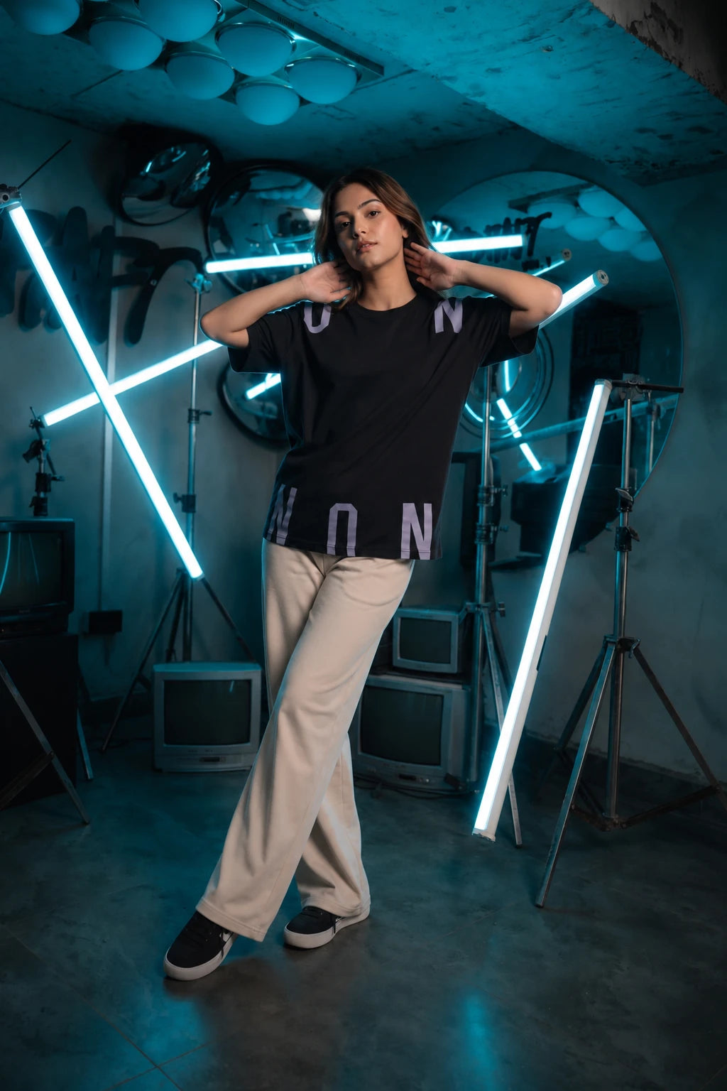 Refined Loose Fit Tee - Black - Women